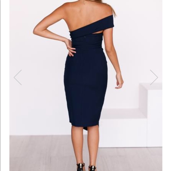 Dress - Picture 2 of 2